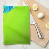 Aquamarine türkisfarbene Daisis auf Limettengrün-B Geschirrtuch (Viertel Falte)