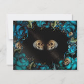 Aquamarine türkisfarbene Rose Skulls Gothic Weddin Einladung (Rückseite)