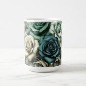 Aquamarine und weiße Rosen Kaffeetasse (Mittel)