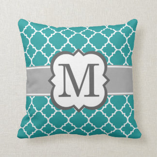 Aquamariner blauer Monogramm-Buchstabe M Kissen