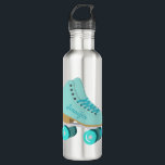 Aquamariner Blue Retro Quad Roller Skate Personali Edelstahlflasche<br><div class="desc">Zeig ihnen, wie du rollst! Diese maßgeschneiderte Wasserflasche zeigt einen klassischen Quad Roller Skate in aquamariner Optik. Es ist bereit, mit einem Namen personalisiert zu sein, um die Schrift auf der Seite des Skate zu koordinieren. Das ist ein tolles Geschenk für alle, die Skaten rollen oder eine Liebe in der...</div>