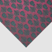 Aquamariner Damast und Schädel auf strukturiertem Seidenpapier (Ausschnitt)