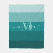 Aquamariner grüner blauer Farbblock Monogramm Stil Fleecedecke (Vorderseite)