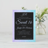 Aquamariner Lila Glitzer Sweet 16 Birthday Monogra Einladung (Stehend Vorderseite)