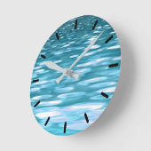 Aquamariner Schimmer Runde Wanduhr (Winkel)
