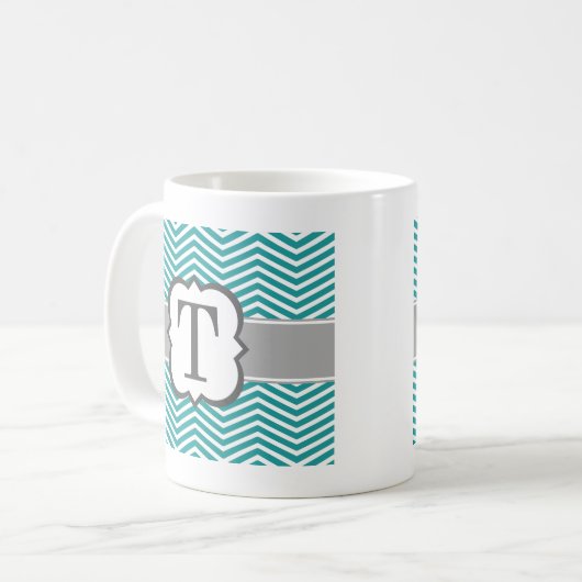 Aquamariner weißer Monogramm-Buchstabe T Zickzack Kaffeetasse (Vorderseite Links)