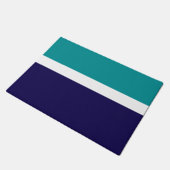 Aquamarines, blaues Schlichtes Farbblockdesign Fußmatte (Schrägansicht)