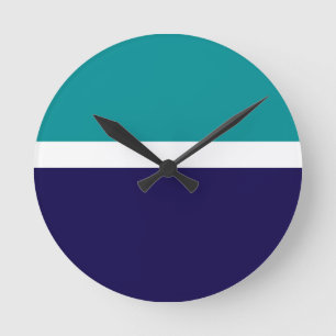 Aquamarines, blaues Schlichtes Farbblockdesign Runde Wanduhr