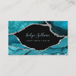 aquamarines Farbspiel auf schwarz Visitenkarte