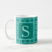 Aquamarines geometrisches Mustermonogramm Kaffeetasse (Links)