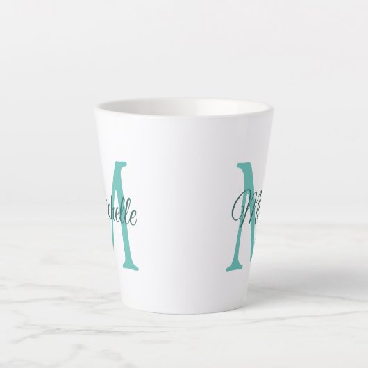 Aquamarines Monogramm mit individualisierbarem Lig Milchtasse (Vorderseite)