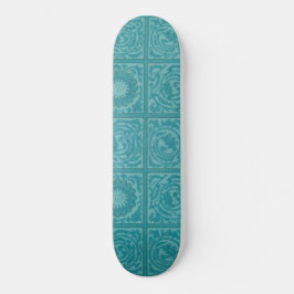 Aquamarines Muster (von William Morris) Skateboard