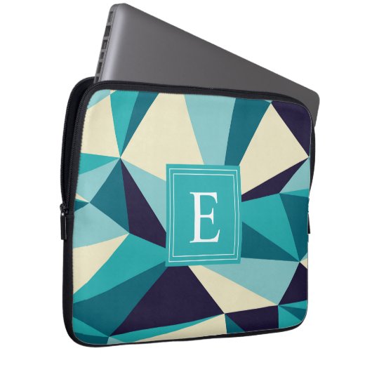 Aquamarines Navy Monogram Triangle Muster Laptopschutzhülle (Vorne Rechts)