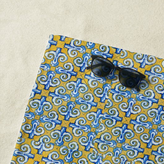Aquamarines Tile-Design Strandtuch (Beispiel)
