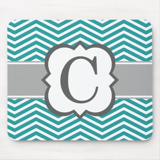 Aquamarines weißes Monogramm Letter C Zickzack Mousepad (Vorne)