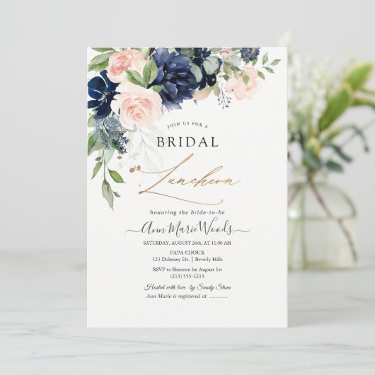 Aquarell Blush Navy Blue Blumen Bridal Lunchoen Einladung (Stehend Vorderseite)