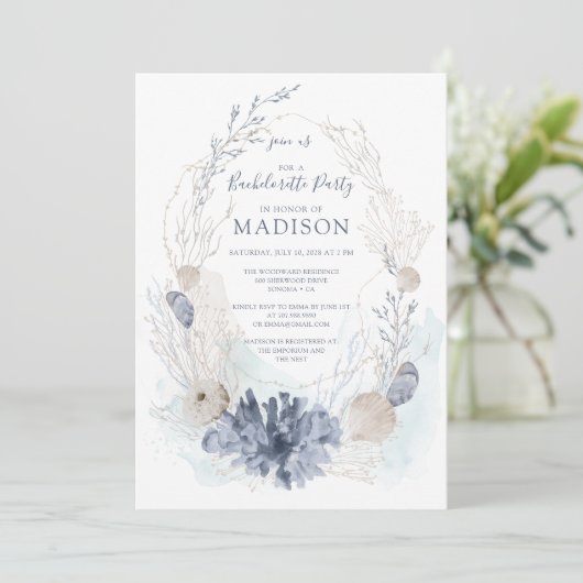 Aquarell Coral Seashell Beach Junggeselinnen-Absch Einladung (Stehend Vorderseite)