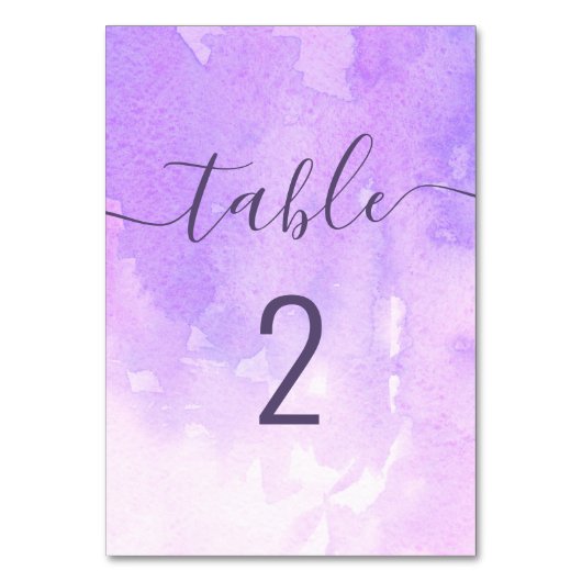 Aquarell lila Hochzeit. Lila einfache Schrift Tischnummer (Vorderseite)