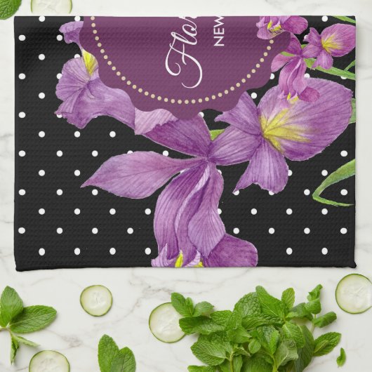 Aquarell Lila Iris Schwarz-weiß Polka Dots Geschirrtuch (Gefaltet)
