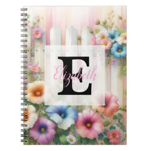 Aquarell-Monogramm-Pastellblumen auf weißem Holz Notizblock