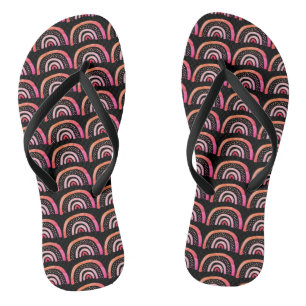 Aquarell-Rosa-Pfirsich-Schwarzes-Regenbogen-Muster Badesandalen