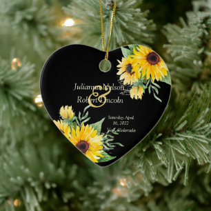 Aquarell-Sonnenblumen auf schwarzer Hochzeit Keramik Ornament