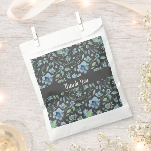 Aquarellblau auf dunkelgraue Blüte - kundenspezifi Geschenktütchen (Ausgeschnitten)
