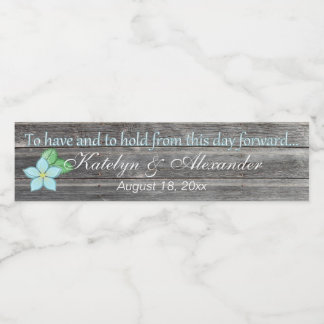 Aquarellblau Blüten haben und halten Land Thema Wasserflaschenetikett