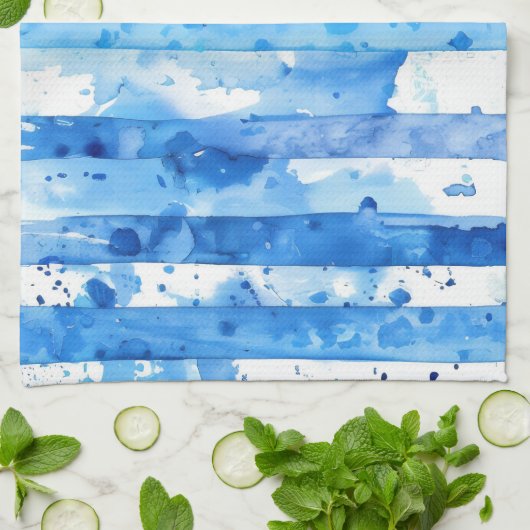 Aquarellblau und weiß gestreiftes Stranddekor Geschirrtuch (Gefaltet)