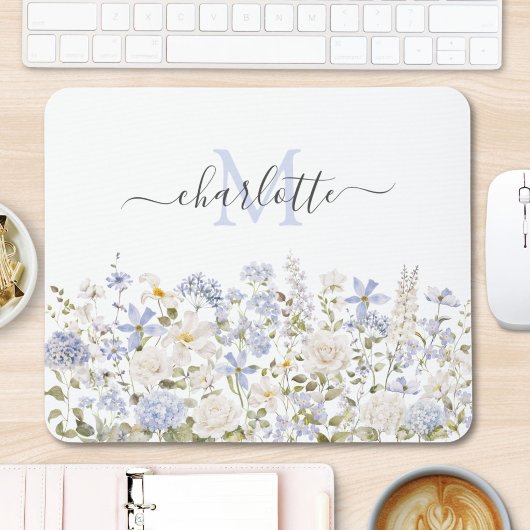 Aquarellblaue Blumen Blumige Elegante Monogramm Mousepad