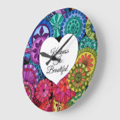 Aquarellenbogen Mandala mit Herz Große Wanduhr (Winkel)