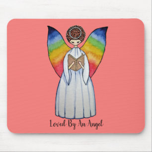 Aquarellengel mit Regenbogen-Flügeln Lesen eines B Mousepad