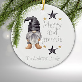 Aquareller Winter Gnome am Buffalo Karo Weihnachte Keramik Ornament