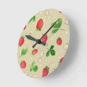 Aquarellerdbeermuster Runde Wanduhr (Winkel)