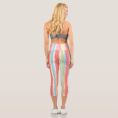 Aquarellfarbe Rosa Gelbe vertikale Streifen Capri Leggings (Rückseite)