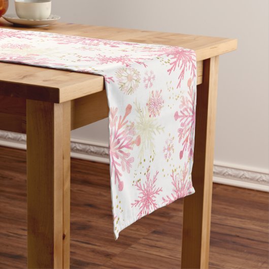 Aquarellfarben Rosa und Gold Glitzer Winterschneef Kurzer Tischläufer (Beispiel)