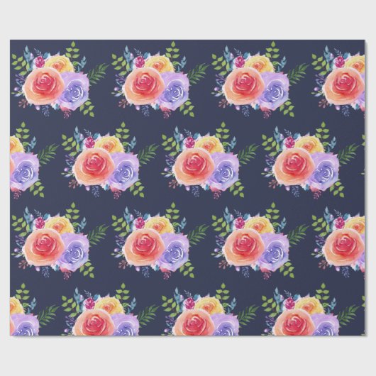 Aquarellfarben-Rose Blumenmuster auf Navy Blue Geschenkpapier (Flach)