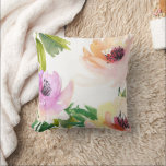 Aquarellfarben Rose Trendfloral Abstrakt Kissen<br><div class="desc">Rose in hellen und luftigen Aquarelltönen,  abstrakt in Pastelltönen in Pfirsich,  Rosa und Lilie mit Akzenten aus grünem Blattwerk bemalt. Fügen Sie Ihrer Wohngestaltung einen künstlerischen Akzent hinzu. Dieses Design bot mit freundlicher Genehmigung eine Vereinbarung mit www.createthecut.com.</div>