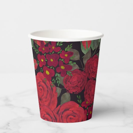 Aquarellfarben-rote Rosen auf schwarz, Pappbecher (Vorderseite)