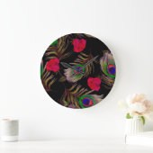 Aquarellfarbene Rose, Pfauenfedern, dekorativ. Große Wanduhr (Zuhause)