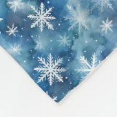 Aquarellfarbene Winterschneeflocken blauer Hinterg Fleecedecke (Ecke)