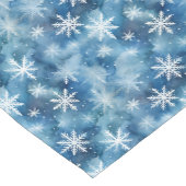 Aquarellfarbene Winterschneeflocken blauer Hinterg Kurzer Tischläufer (Ecke)