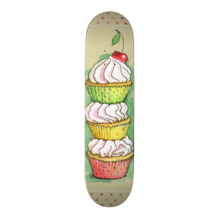 Aquarellkleine kuchen. Küchenillustration Skateboard