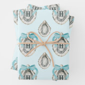 Aquarellküstenaustern Blue Bow Monogram Geschenkpapier Set (Beispiel)