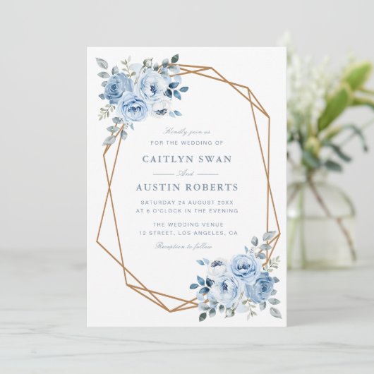 Aquarelllicht Blau Blumen geometrische Hochzeit Einladung (Stehend Vorderseite)