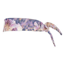 Aquarellmalerei eines lila Azeea-Headbands