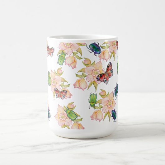 Aquarellmuster mit Käfern und Schmetterlingen Kaffeetasse (Mittel)