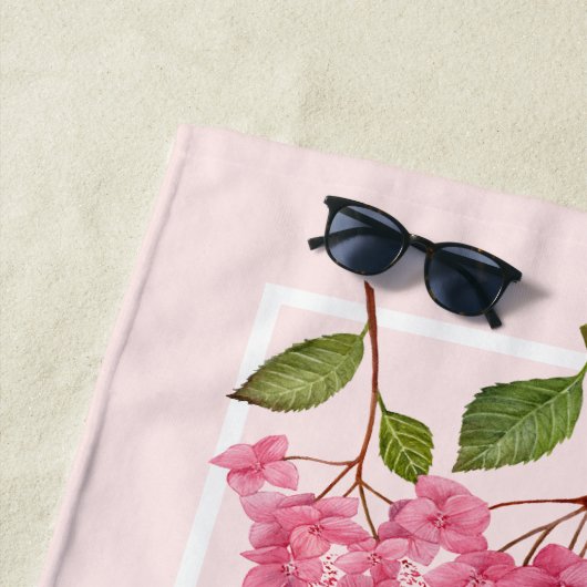 Aquarellpinke Hydrangea Lacecaps Illustration Strandtuch (Beispiel)