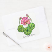 Aquarellrosa Lotus mit Buds & Blätter Quadratischer Aufkleber (Umschlag)