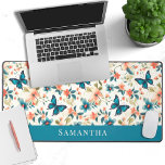 Aquarellschmetterlinge blühend modern schreibtischunterlage<br><div class="desc">Diese exquisite Schreibtischmatte bietet eine faszinierende Aquarellillustrierung von zarten Wiesen-Blume und schönen Schmetterlingen. Dieses elegante Keyboard fügt Ihrem Arbeitsplatz eine raffinierte Touch von natürlicher Schönheit hinzu und ist mit Ihrem Namen anpassbar,  um eine einzigartige und elegante Schreibtischdekoration zu schaffen</div>